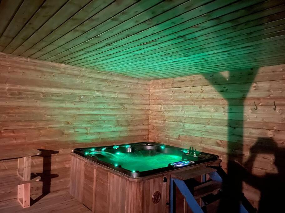 John The Mills Cottage Spahot Tub Private Beach Donegal Town Eksteriør bilde